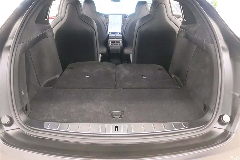 Tesla Model X, 2018 15