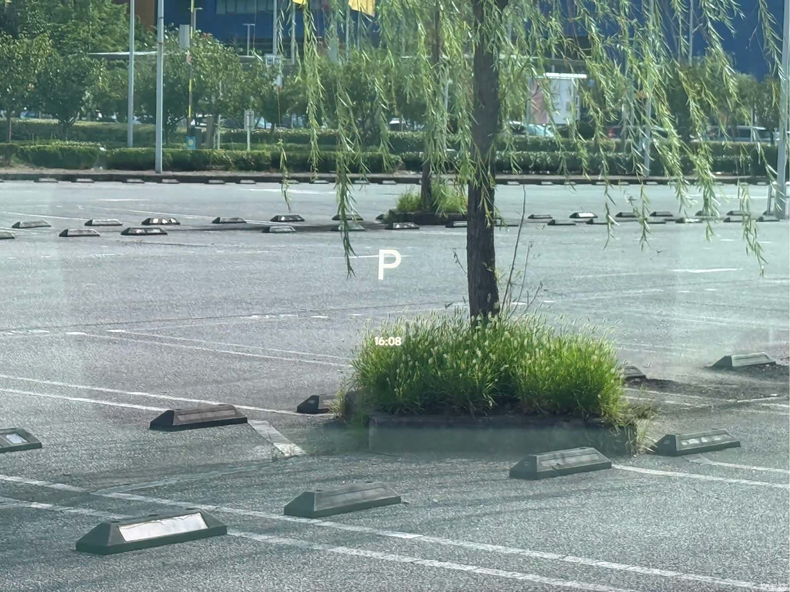 Li Auto MEGA, 2026 17