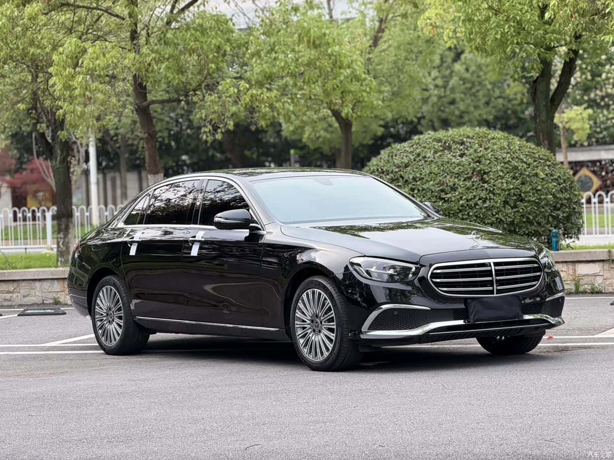 Mercedes-Benz E-Class, 2022 6