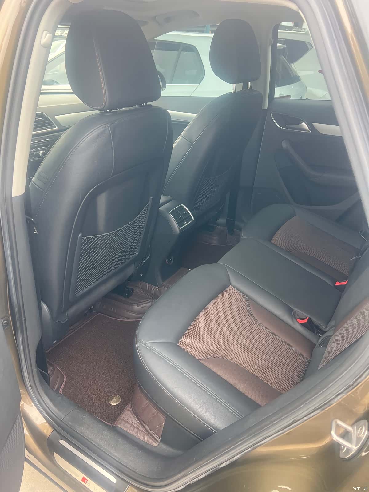 Audi Q3, 2019 8