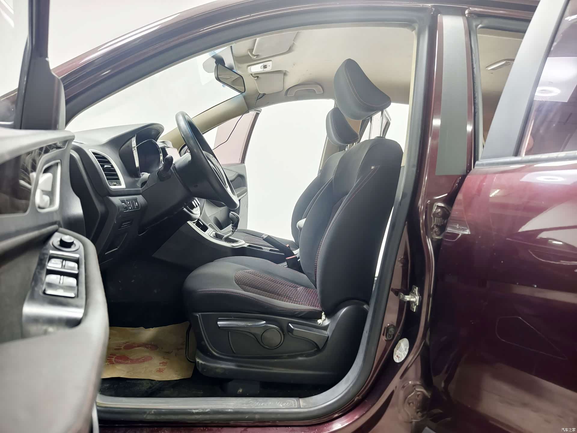 Wuling 560, 2017 10