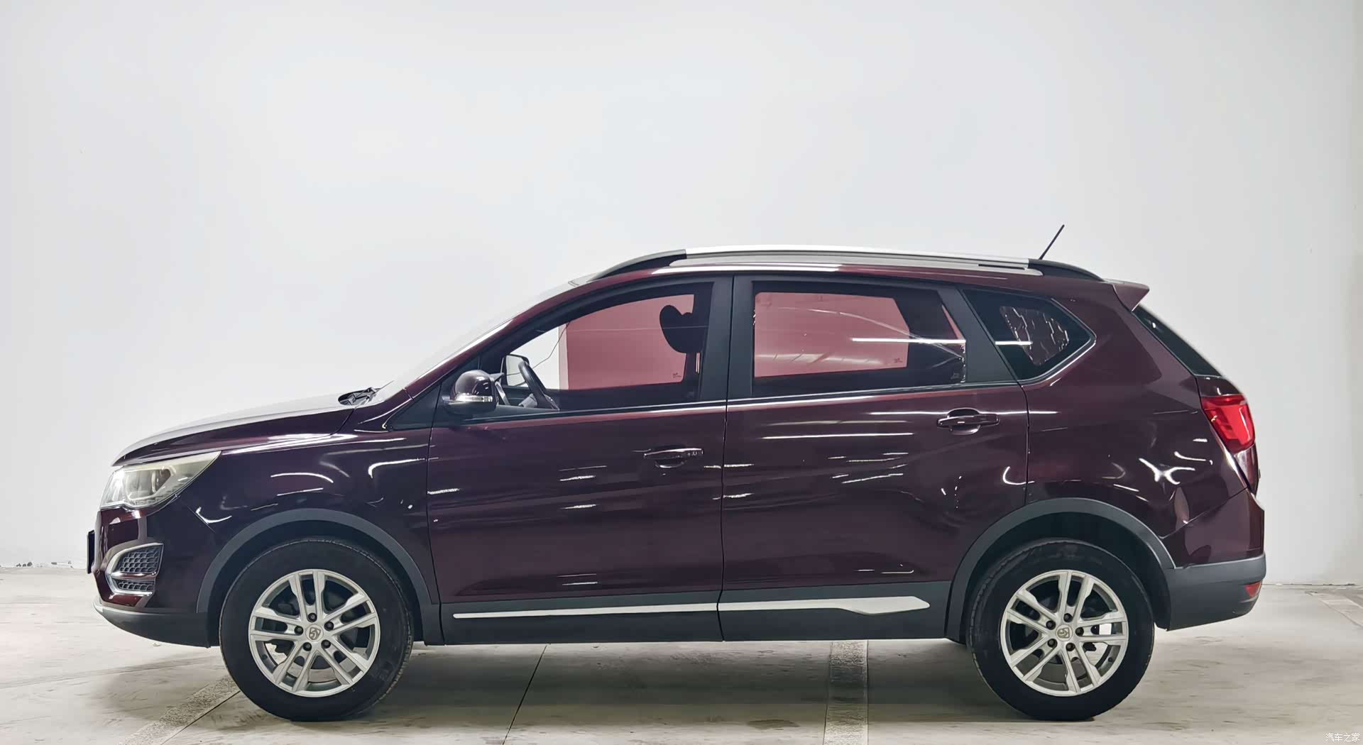 Wuling 560, 2017 7
