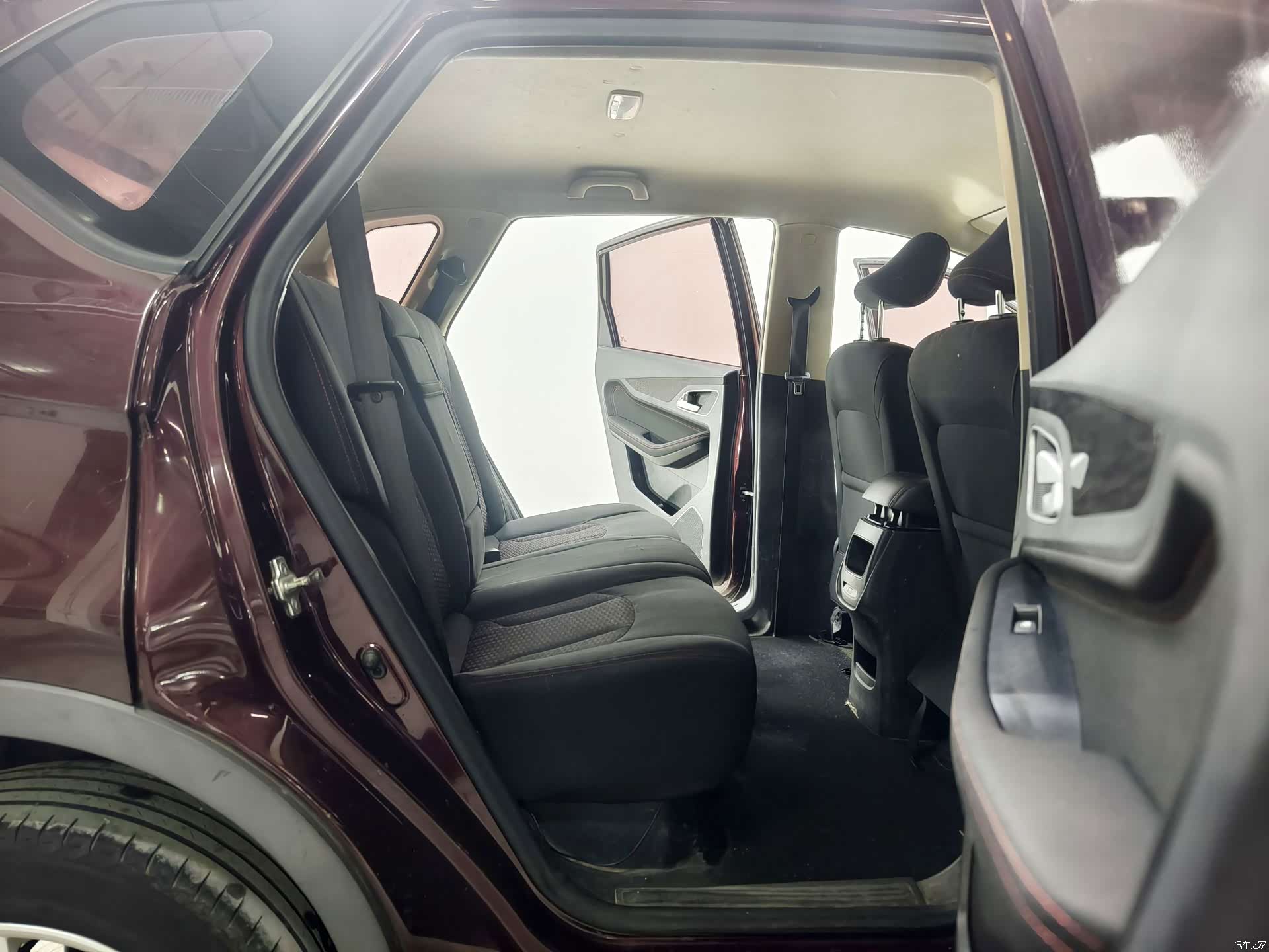 Wuling 560, 2017 15