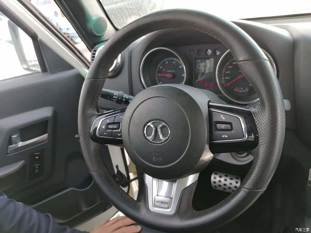 BAIC BJ40, 2017 3