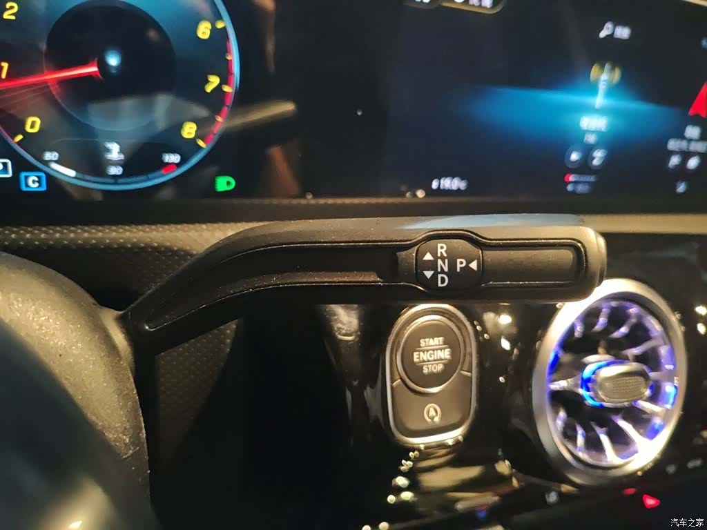 Mercedes-Benz A-Class, 2019 10