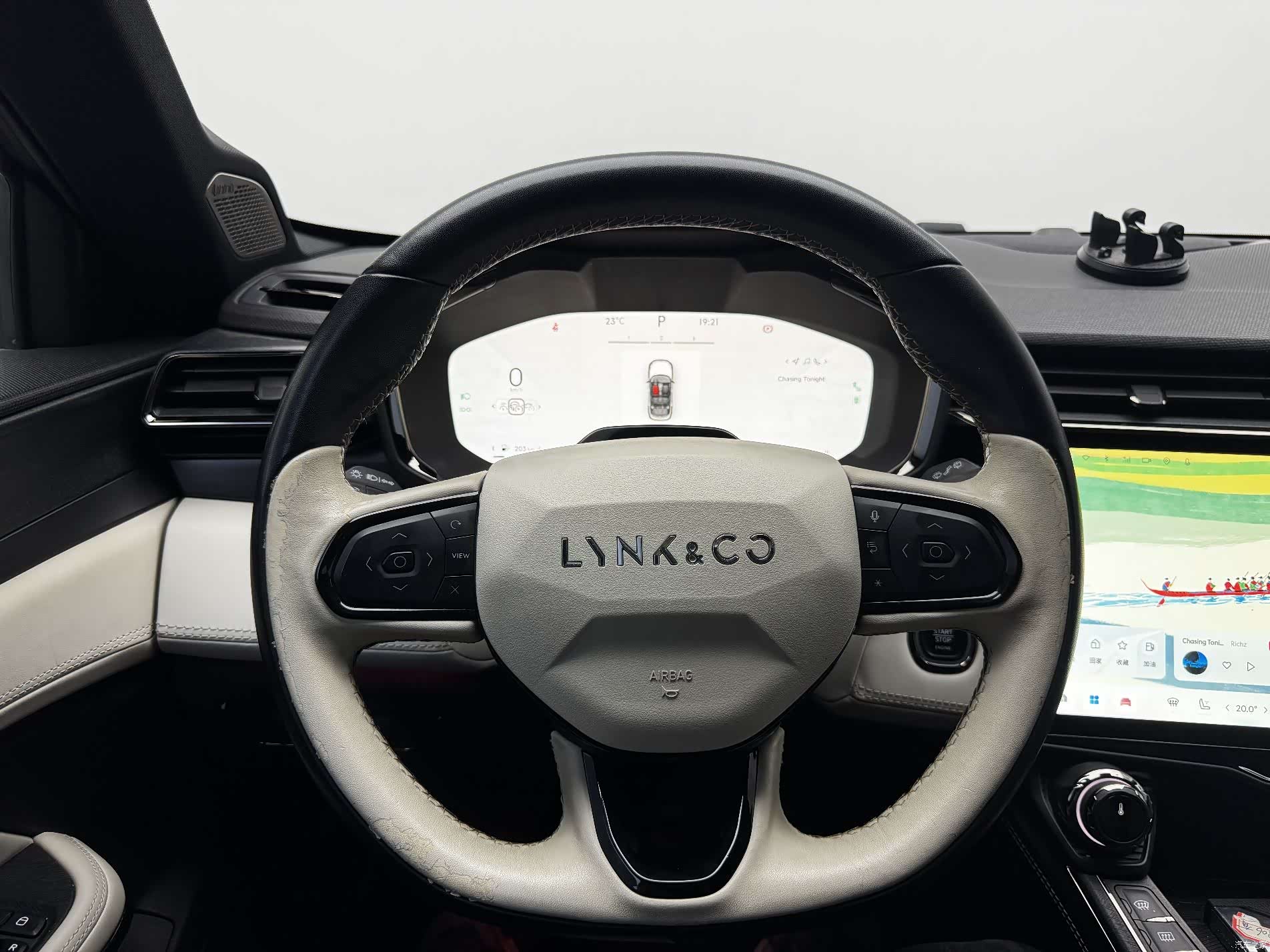 Lynk & Co 01, 2023 10
