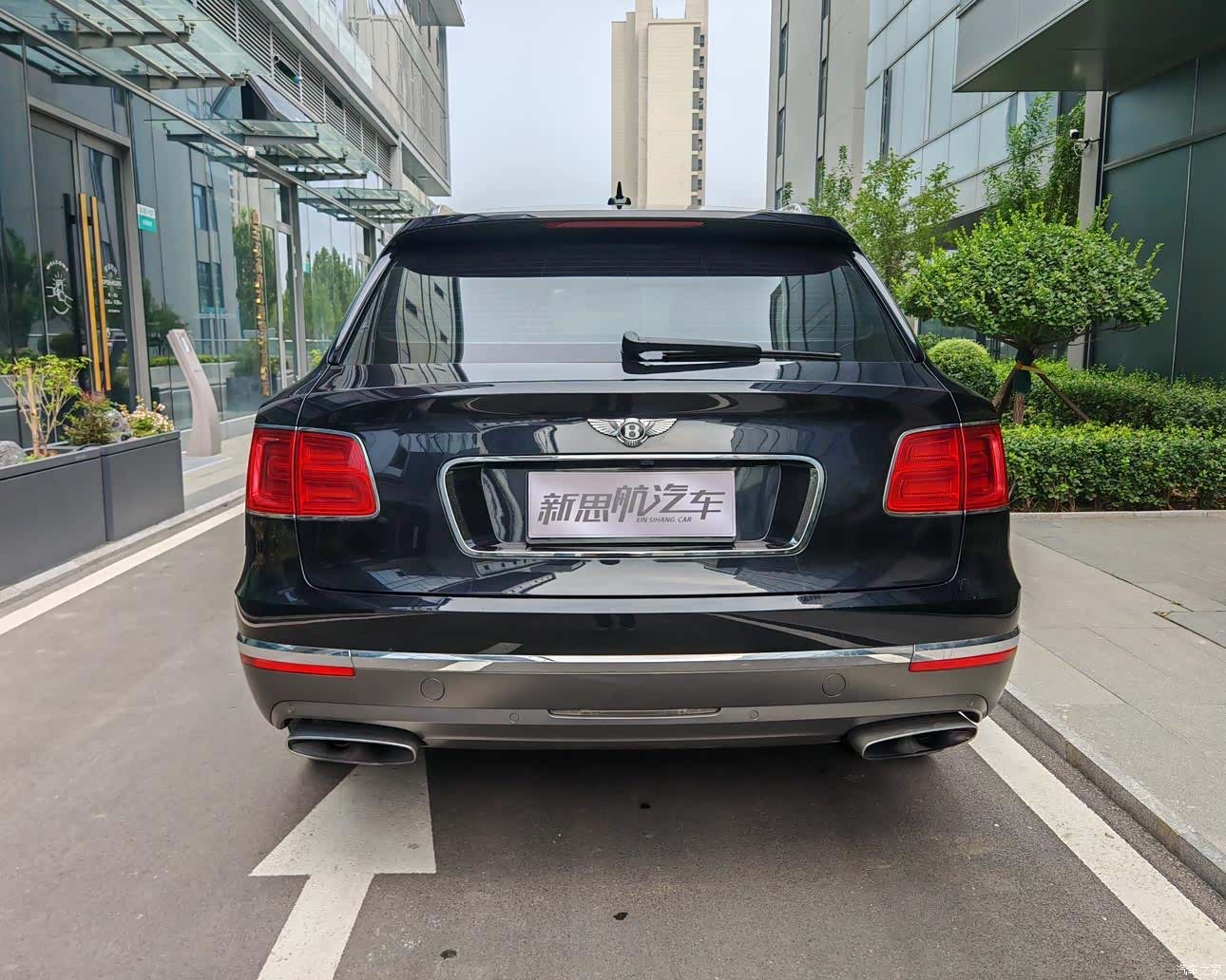 Bentley Bentayga, 2019 4