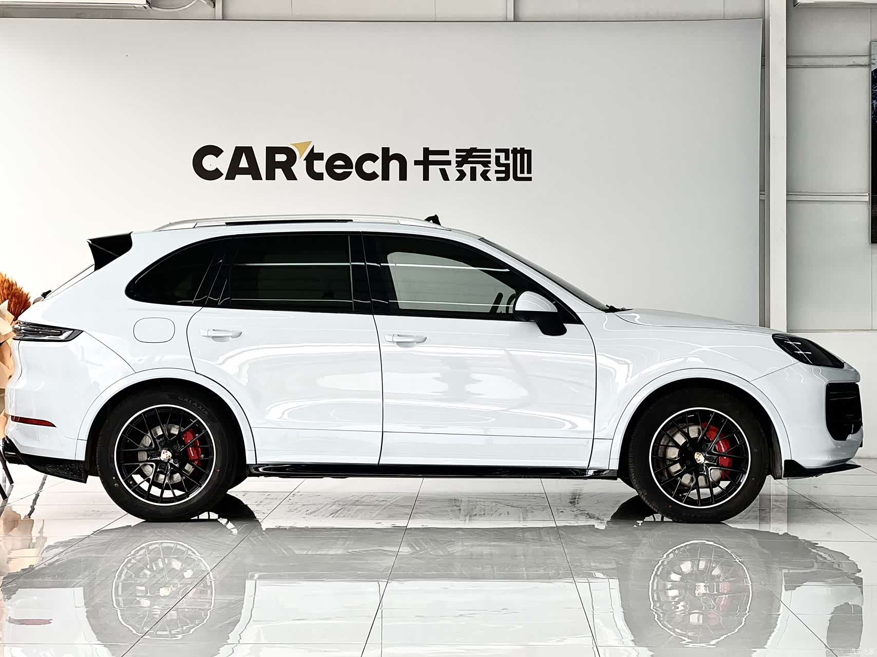 Porsche Cayenne, 2012 11
