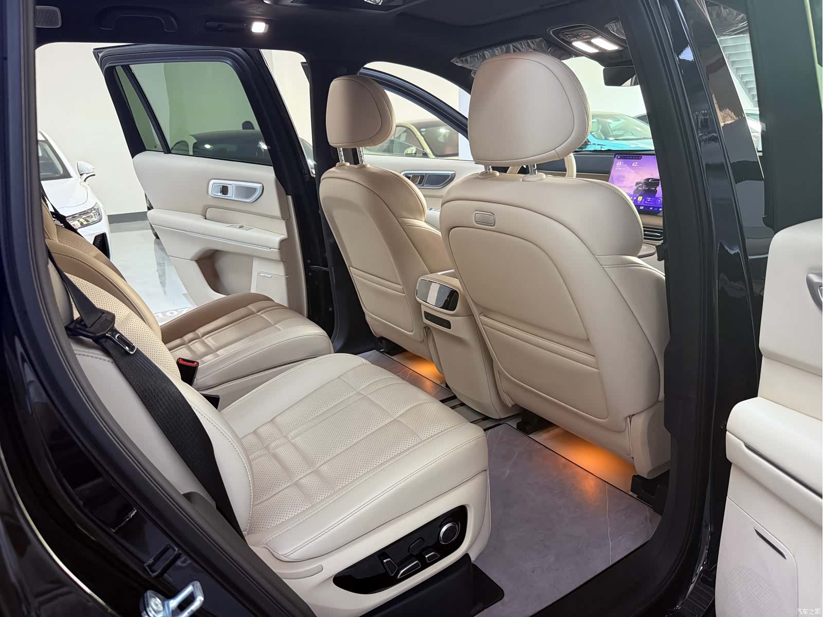 Deepal S09, 2025 12