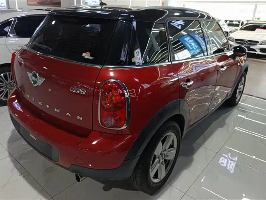 MINI COUNTRYMAN