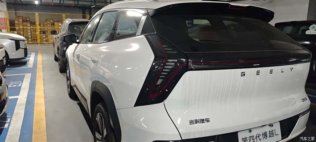 Geely Boyue, 2025 4