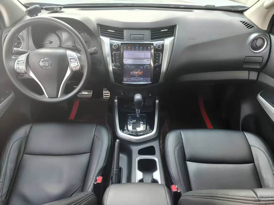 Nissan Navarra
