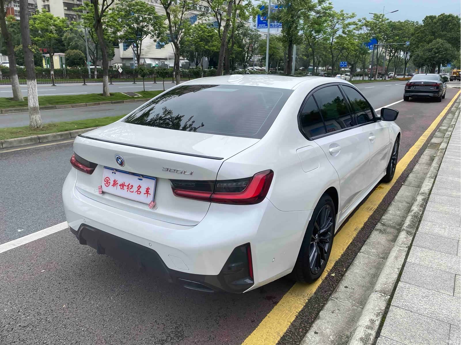 BMW 3 Series, 2023 11