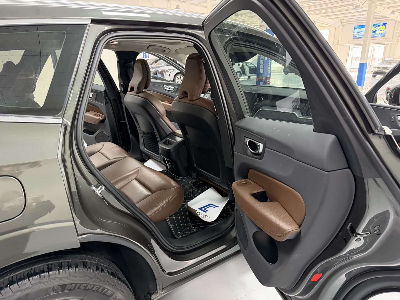 Volvo XC60, 2019 14