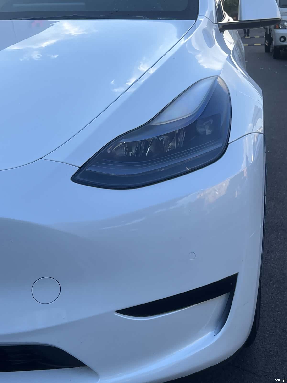 Tesla Model Y, 2023 26