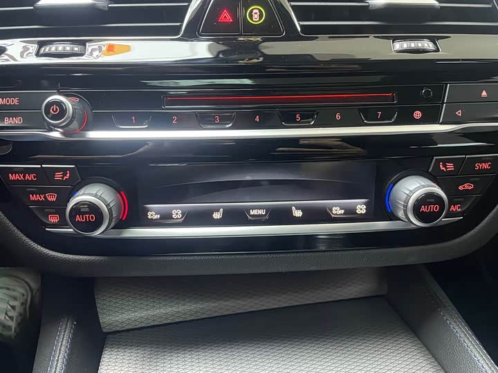 BMW 6 Series GT 2019 630i M Sport package