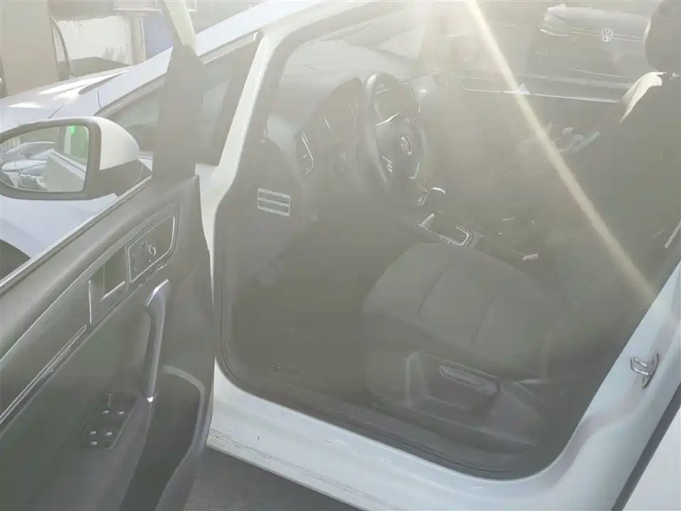 Volkswagen Golf*Jiayu