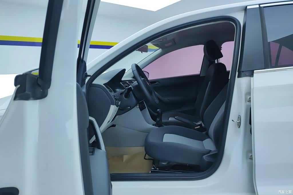 Skoda Rapid, 2016 9