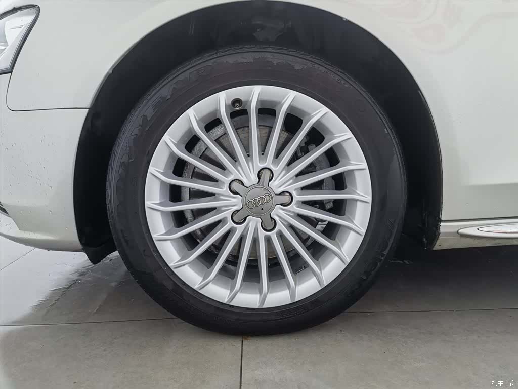 Audi A4L, 2016 17