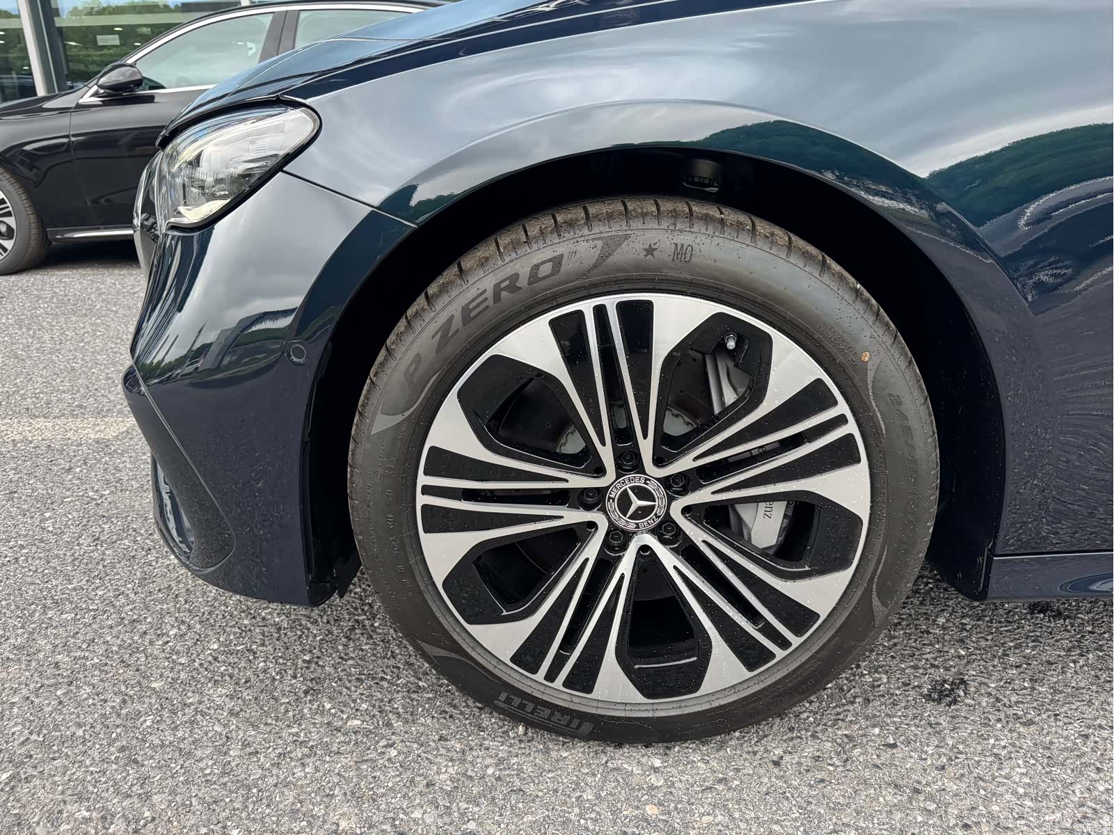 Mercedes-Benz E-Class, 2024 8