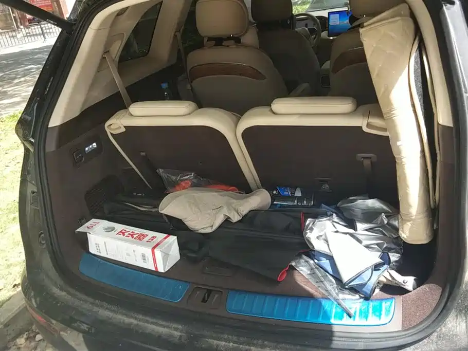 AITO Ask the world M7