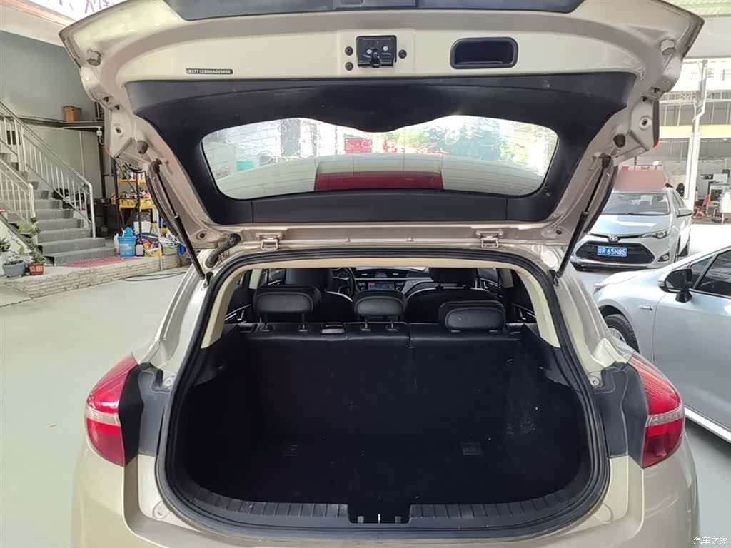 Geely Emgrand, 2017 19