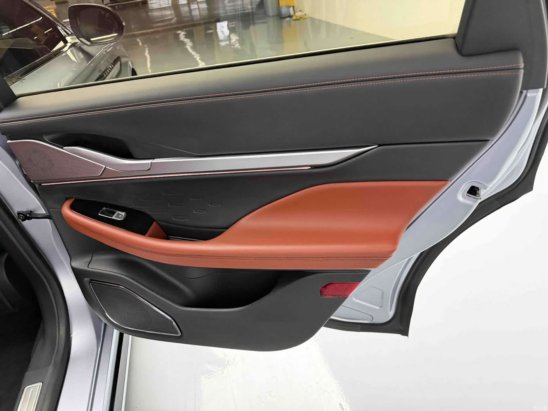 Lincoln Z, 2023 21