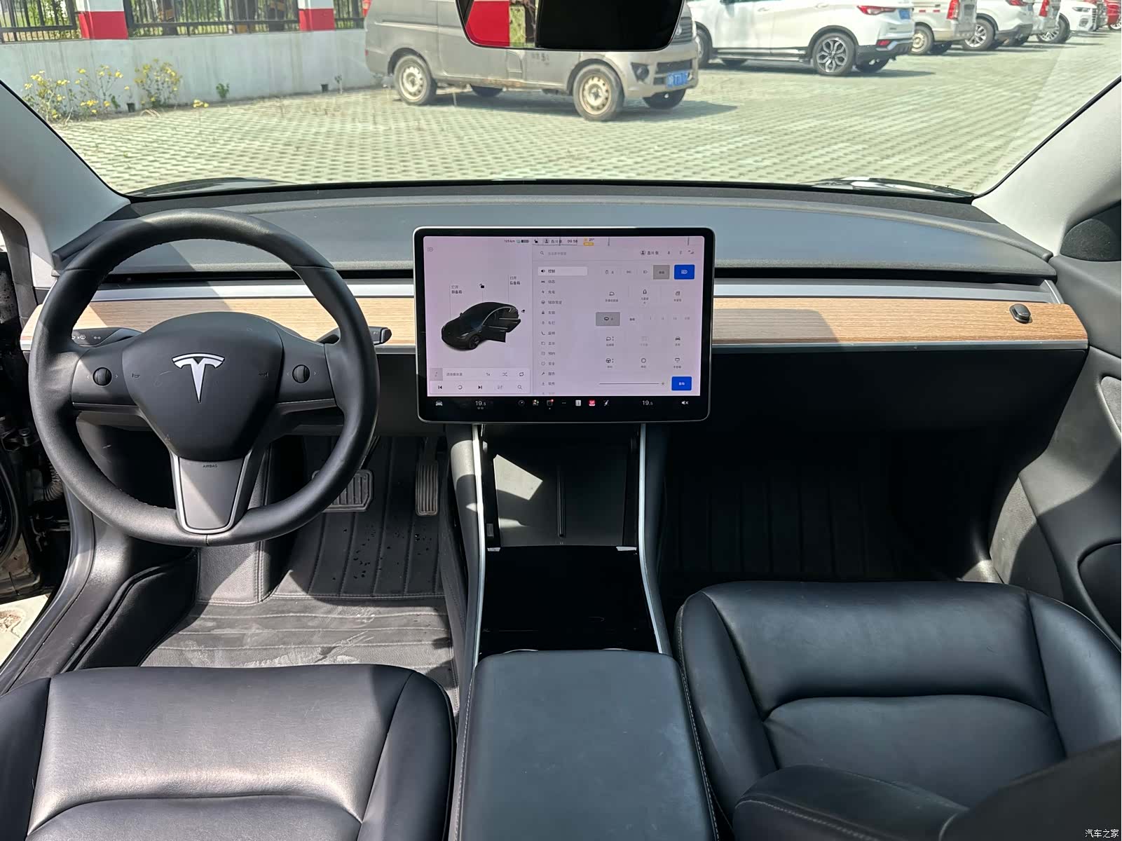 Tesla Model 3, 2019 9