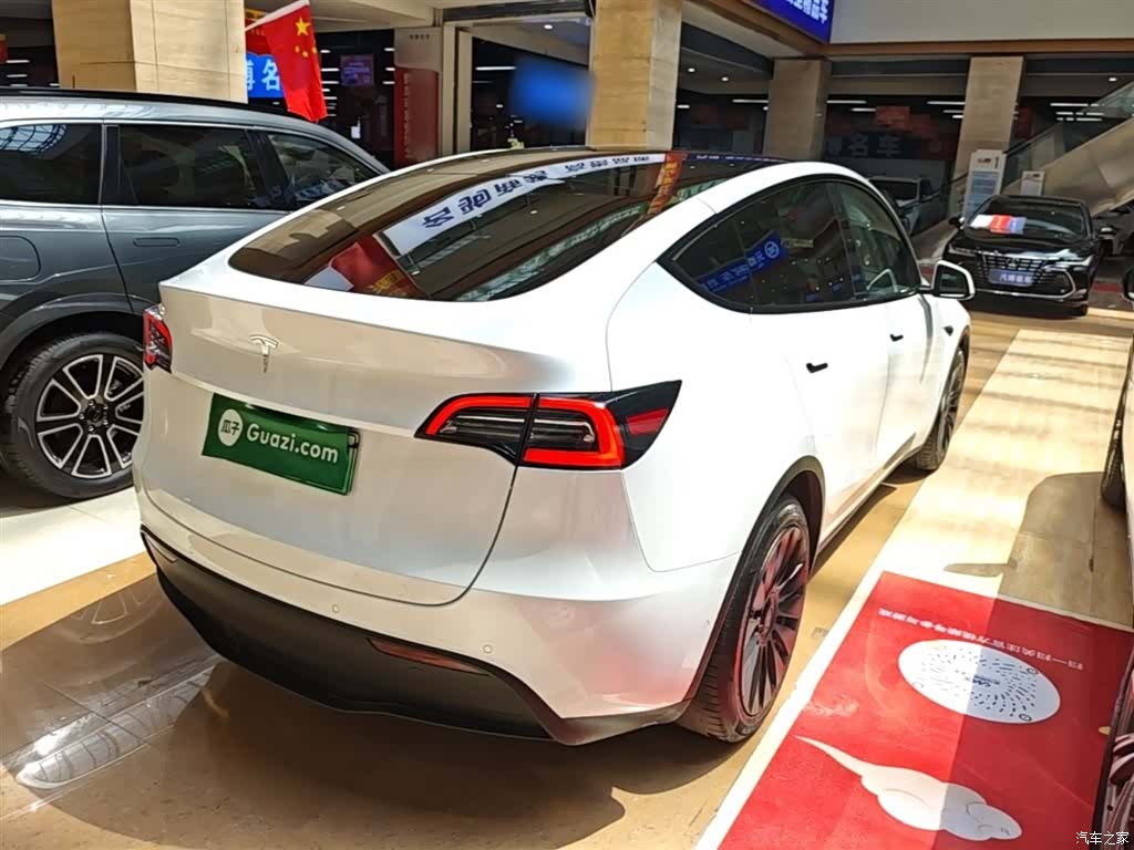 Tesla Model Y, 2022 7