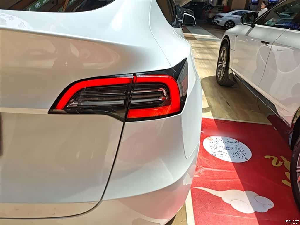 Tesla Model Y, 2022 8