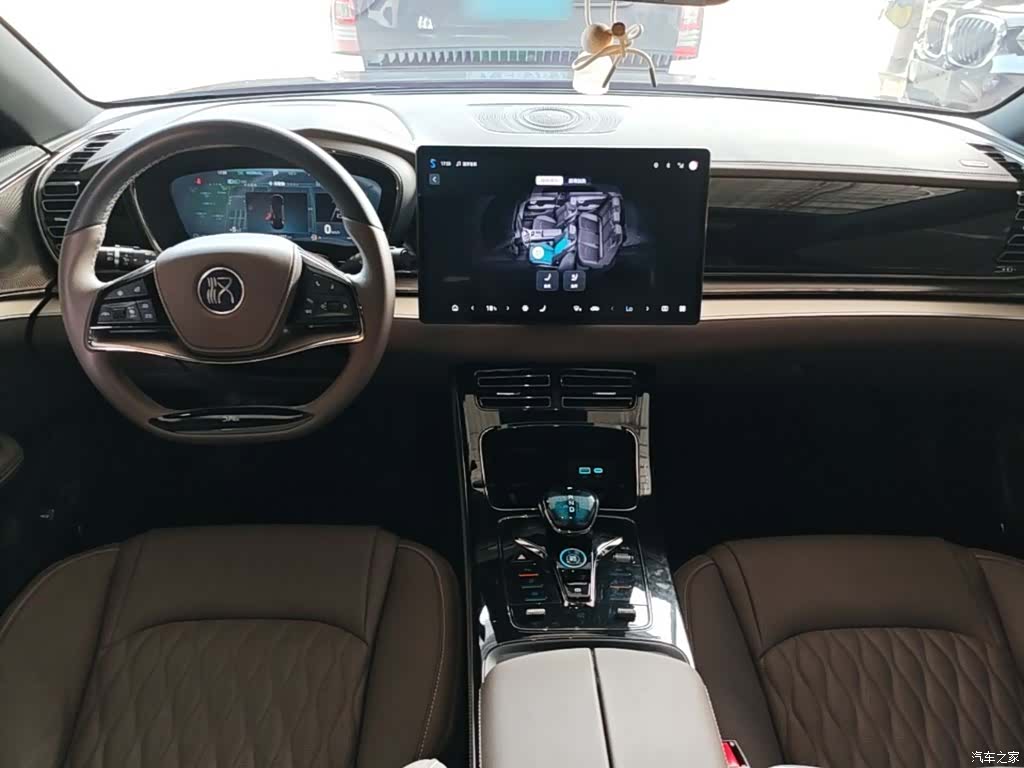 BYD Han, 2024 10