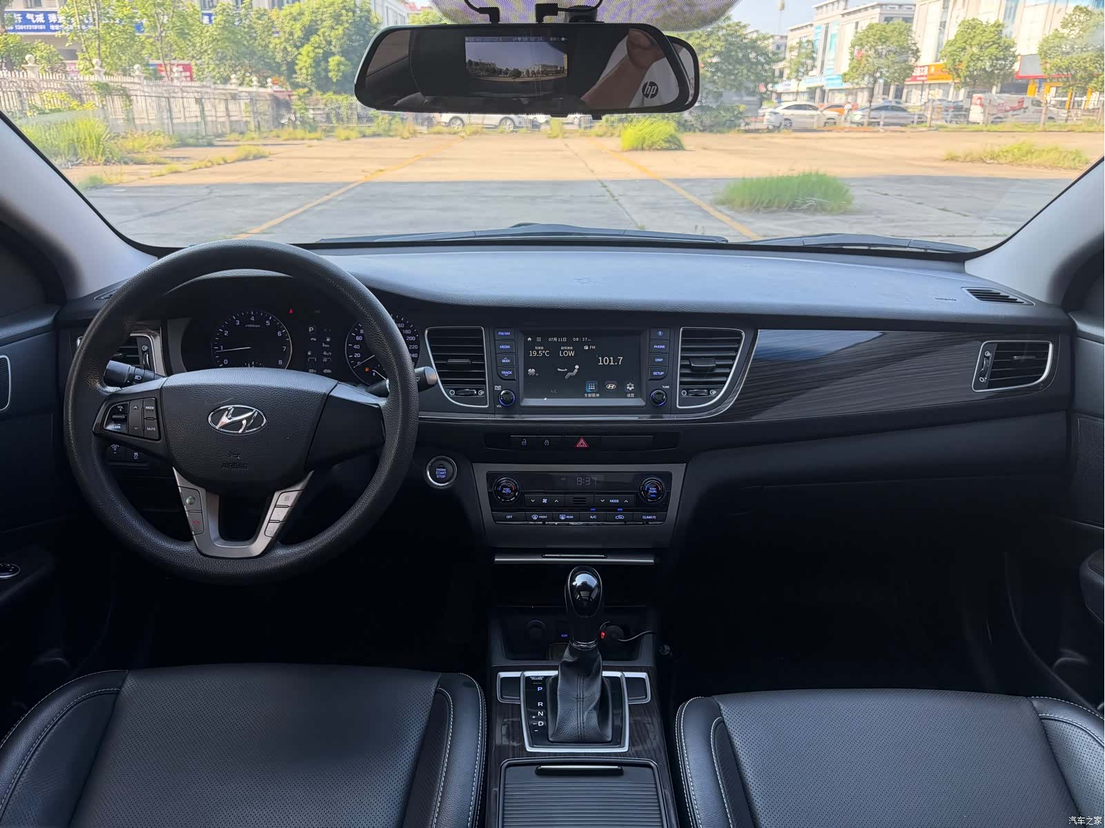 Hyundai GLS, 2016 12