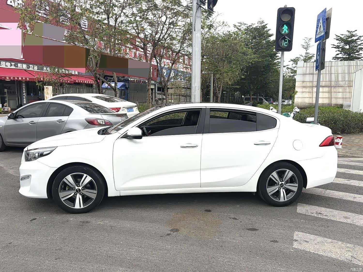 Kia GLS, 2018 6
