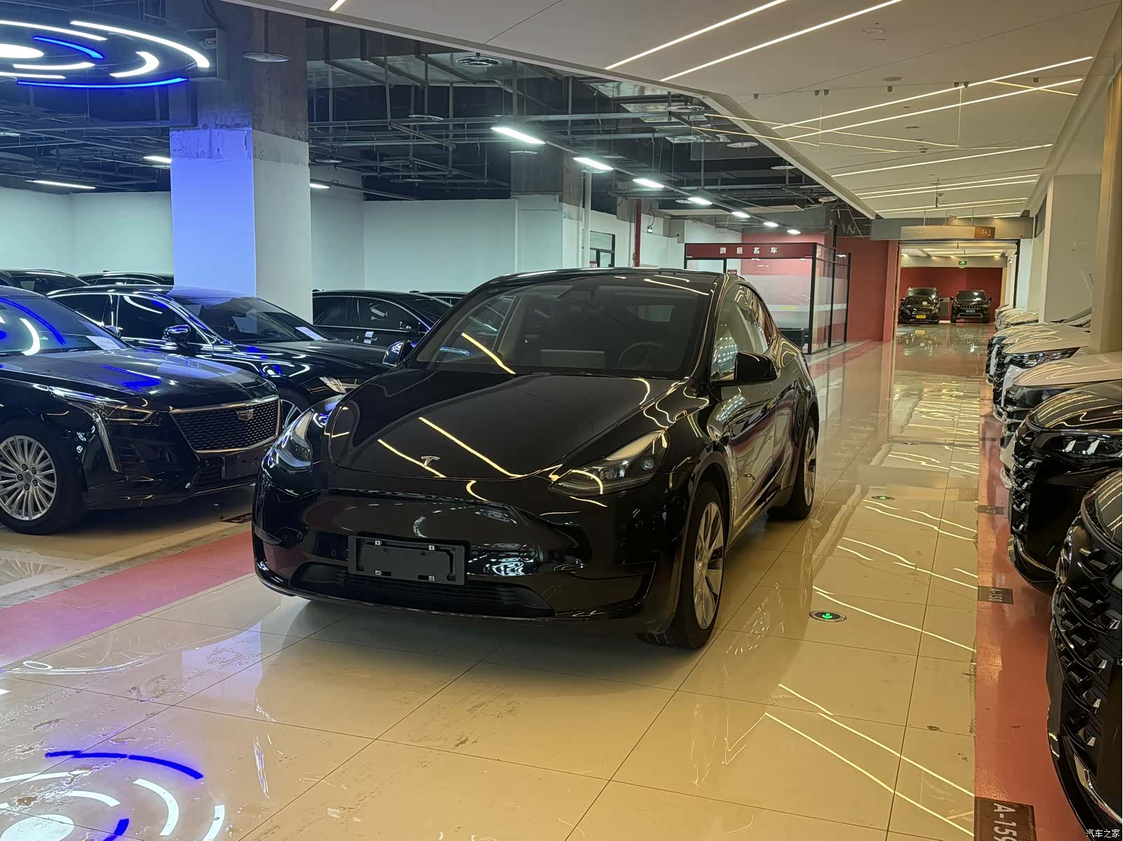 Tesla Model Y, 2021 1