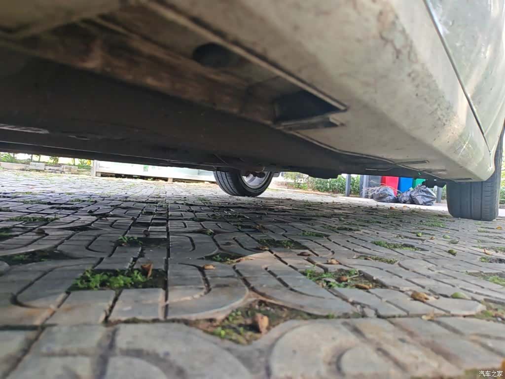 Geely Binray, 2019 8