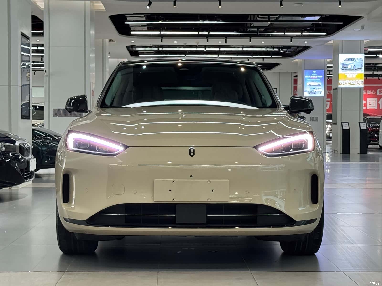 AITO M5, 2022 2