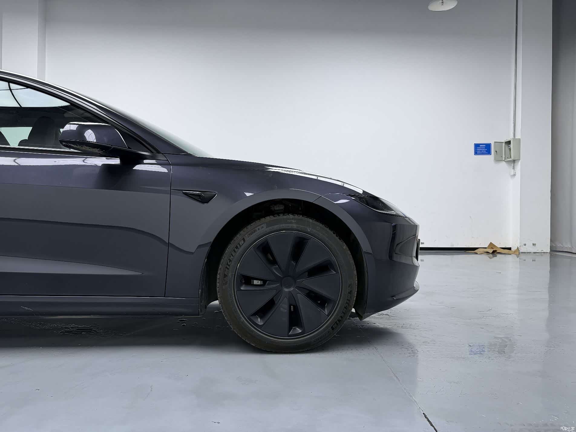 Tesla Model 3, 2024 4