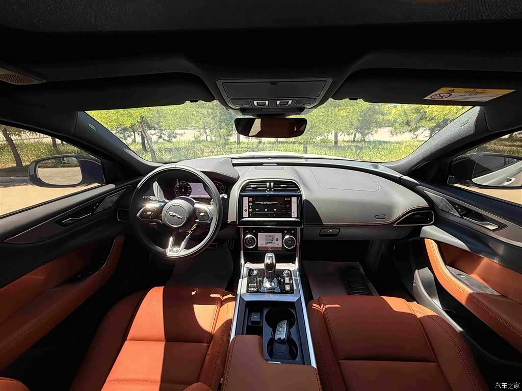 Land Rover XEL, 2025 7