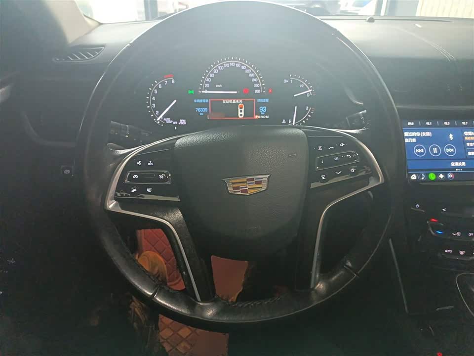 Cadillac XTS
