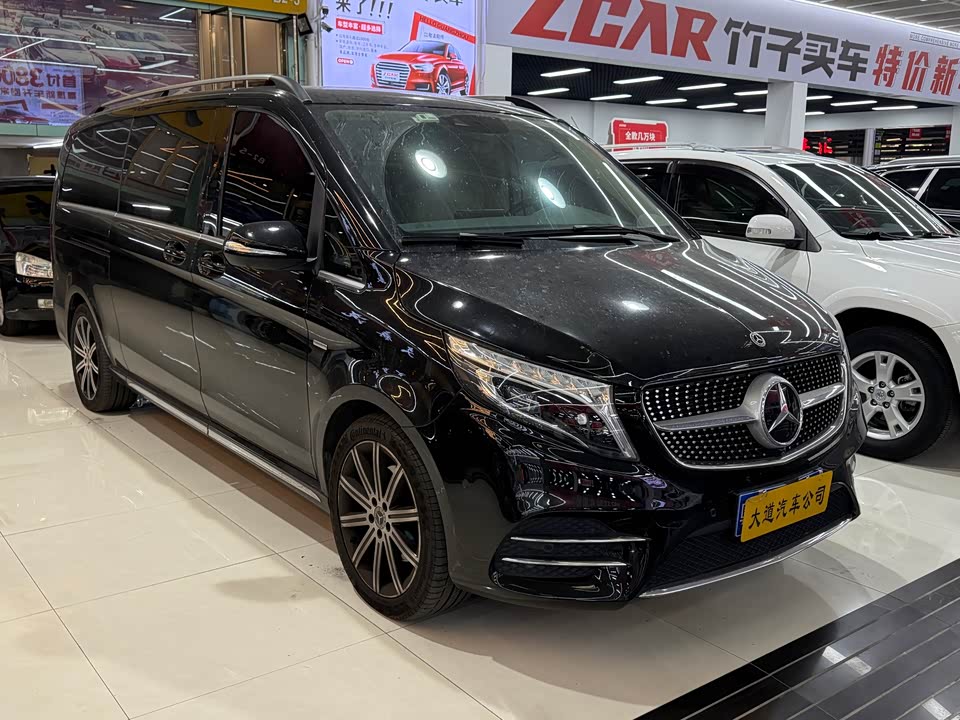 Mercedes-Benz V-class