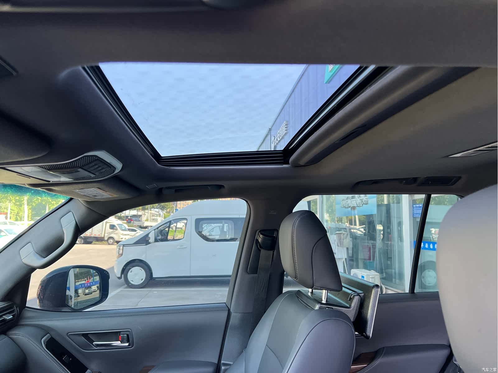 Toyota Land Cruiser, 2024 7