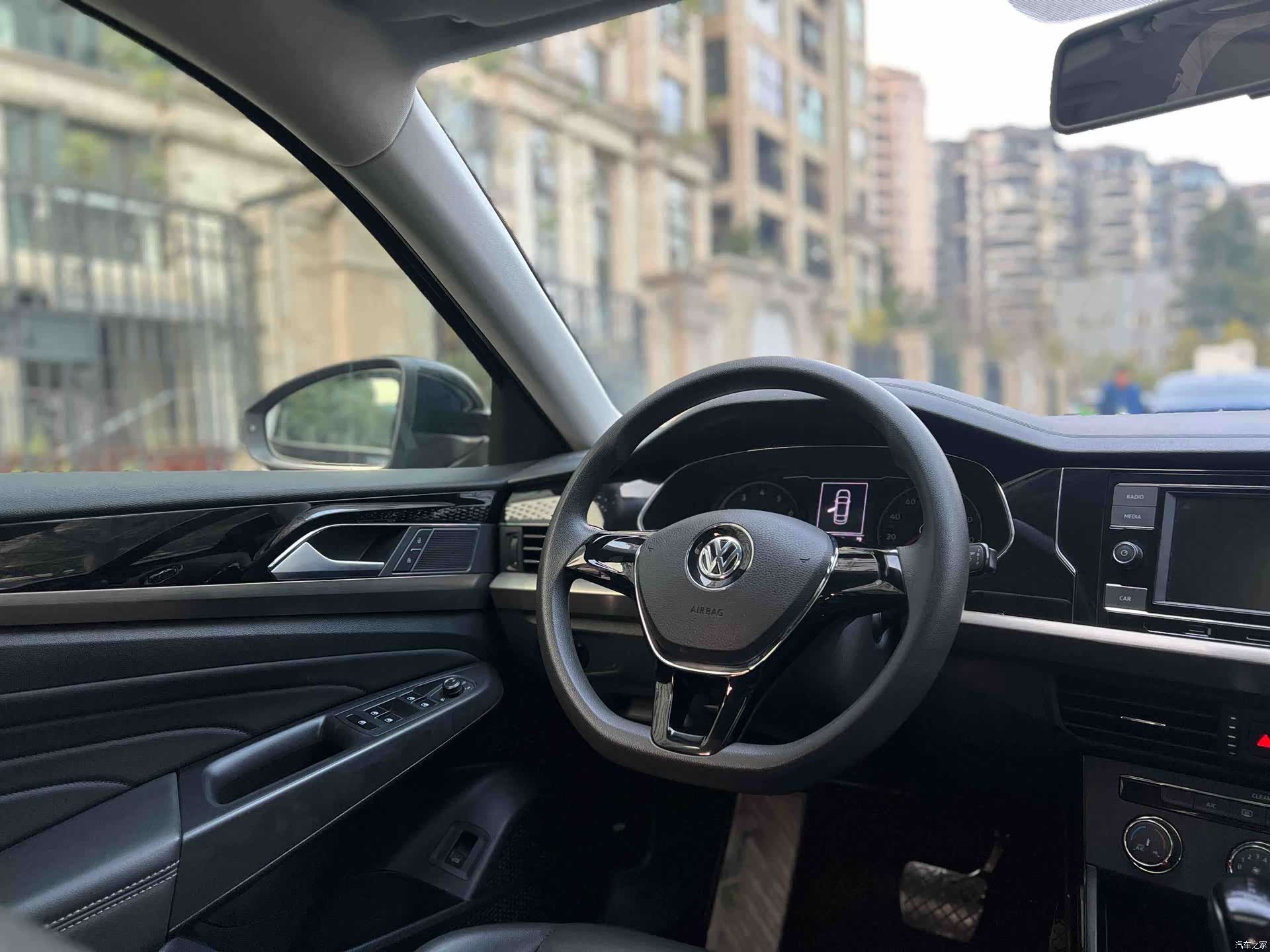 Volkswagen Passat, 2019 9