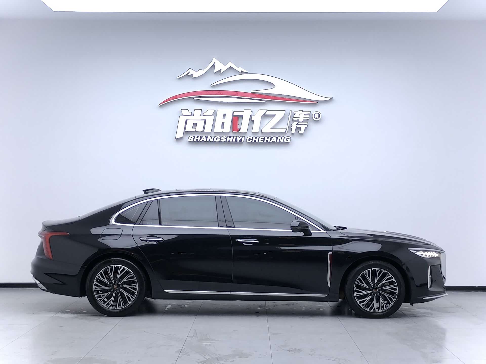 Hongqi H5, 2024 7