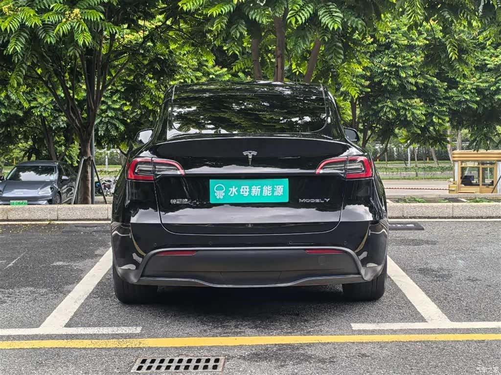 Tesla Model Y, 2022 8