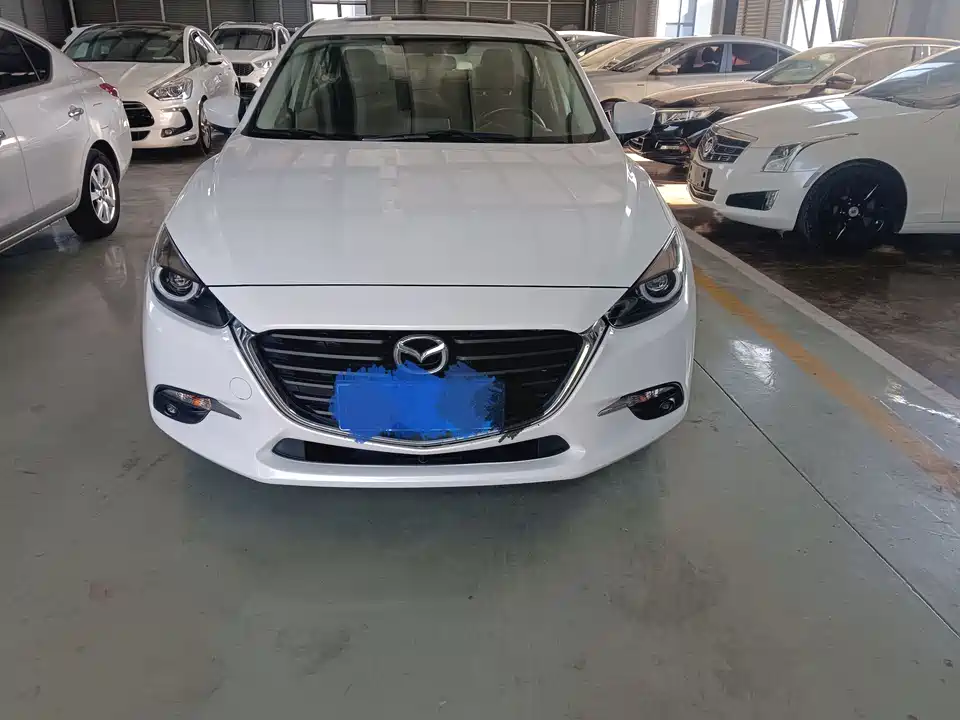 Mazda 3 Angkesaila