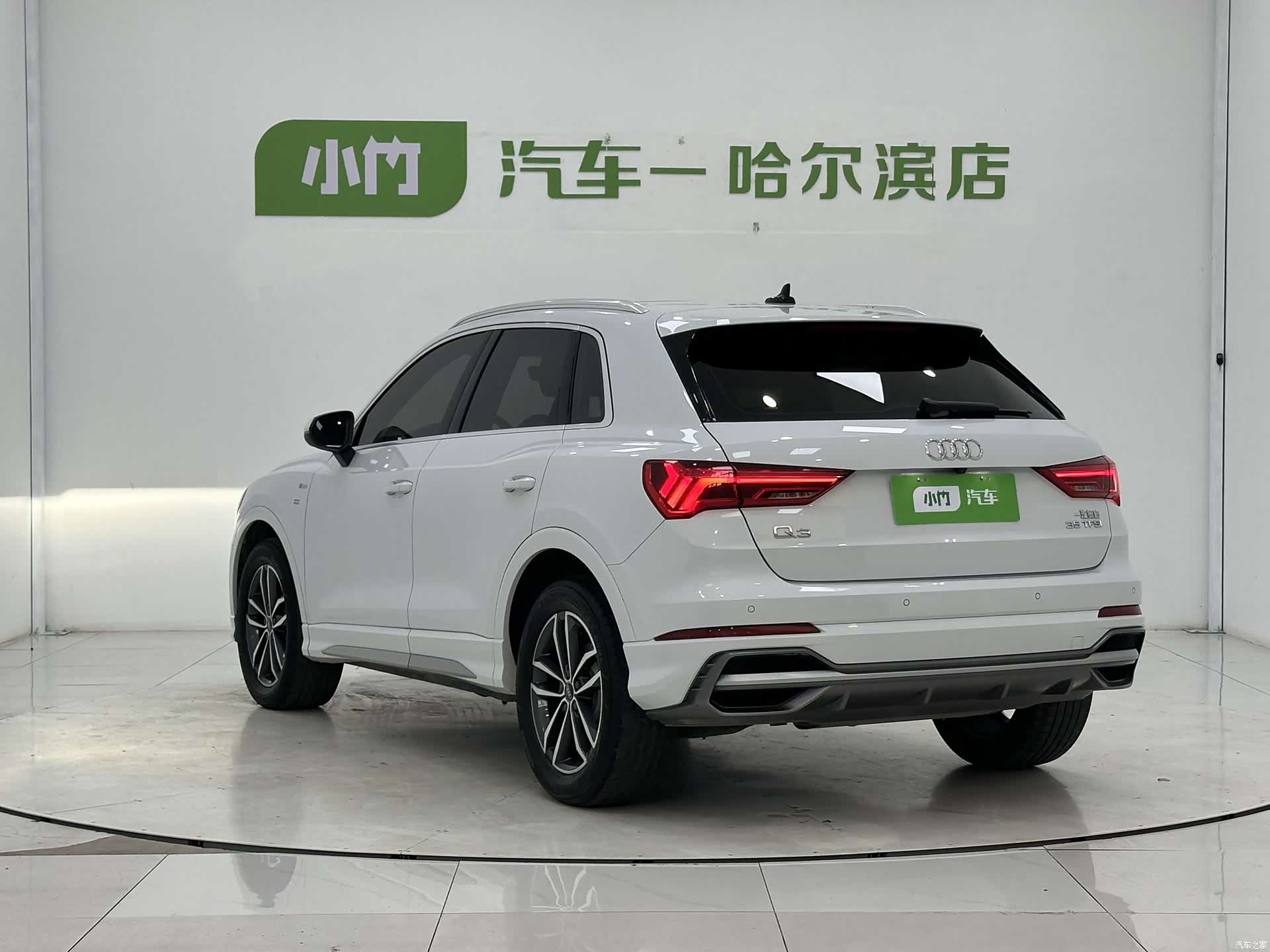 Audi Q3, 2022 4