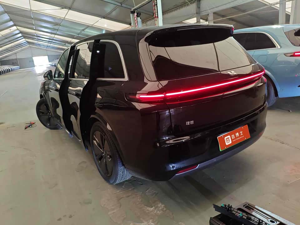 Li Auto Ideal L8