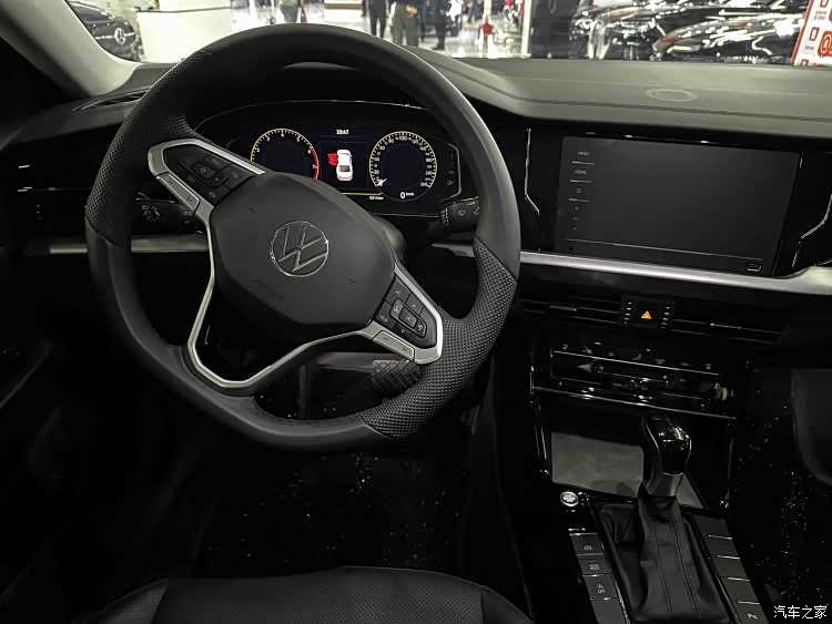 Volkswagen Passat, 2026 13