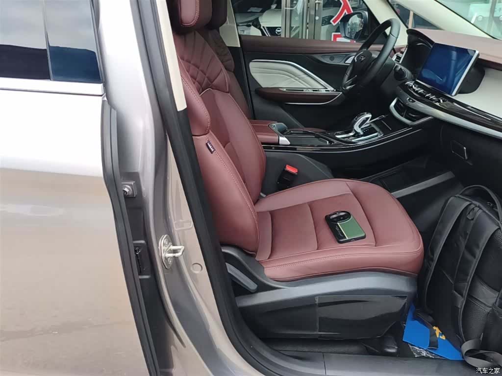 Geely Jiaji, 2022 25