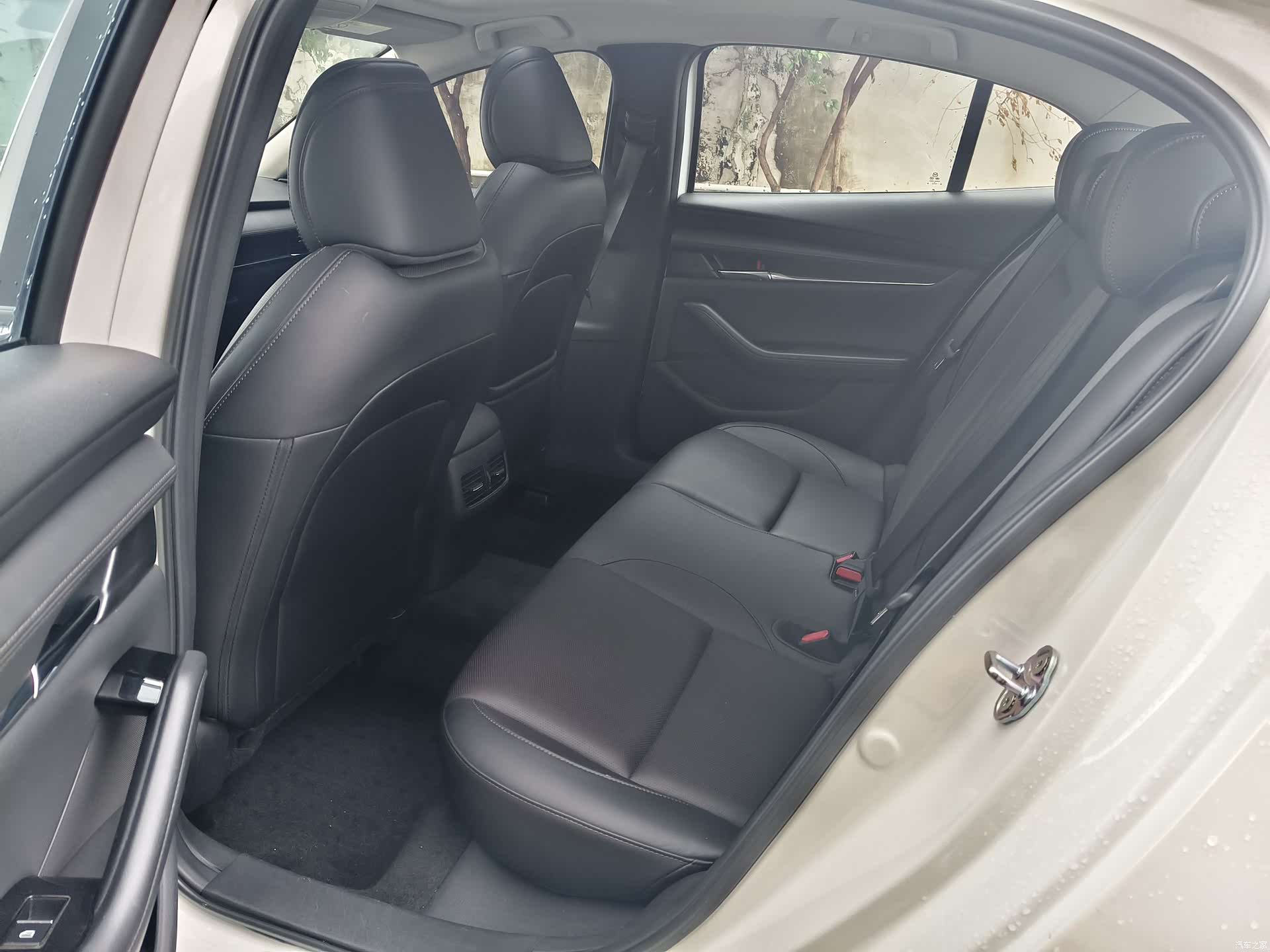 Mazda Mazda3, 2021 13
